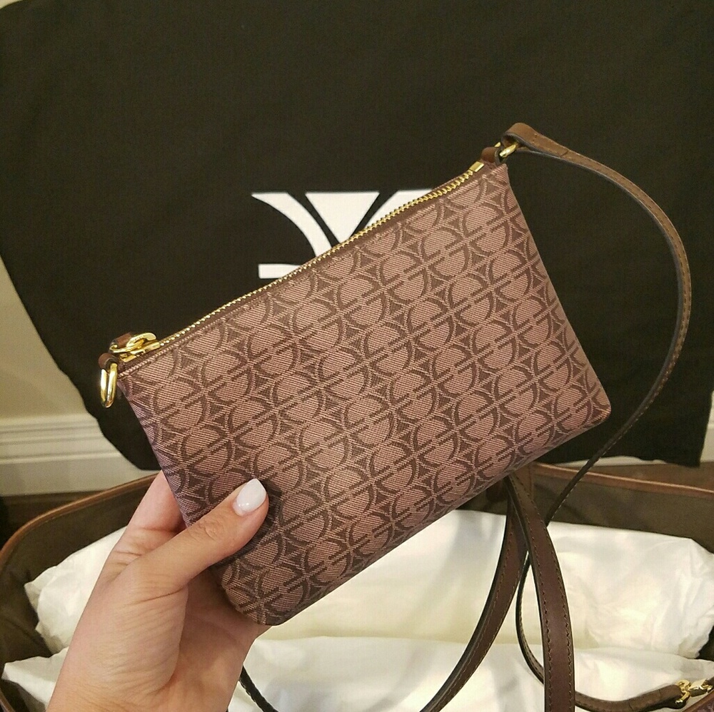 LeVian Repeating Logo Chocolate Brown Tote Large - Picture 3 of 7